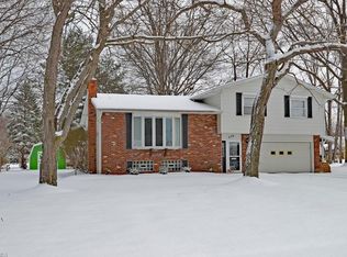 279 Crestwood Dr, Avon Lake, OH 44012