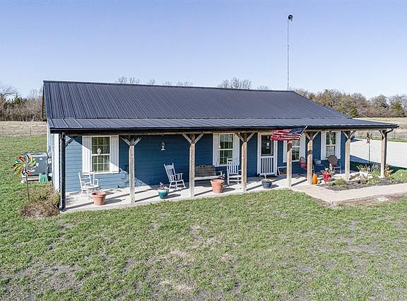 4th image of 375 County Road 4927