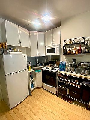 1st image of 324 W 47th St APT 2D