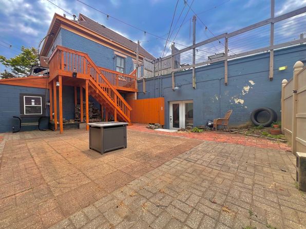 huntington-west-virginia-439312447 picture