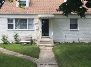 1086 North Dr, Merrick, NY 11566