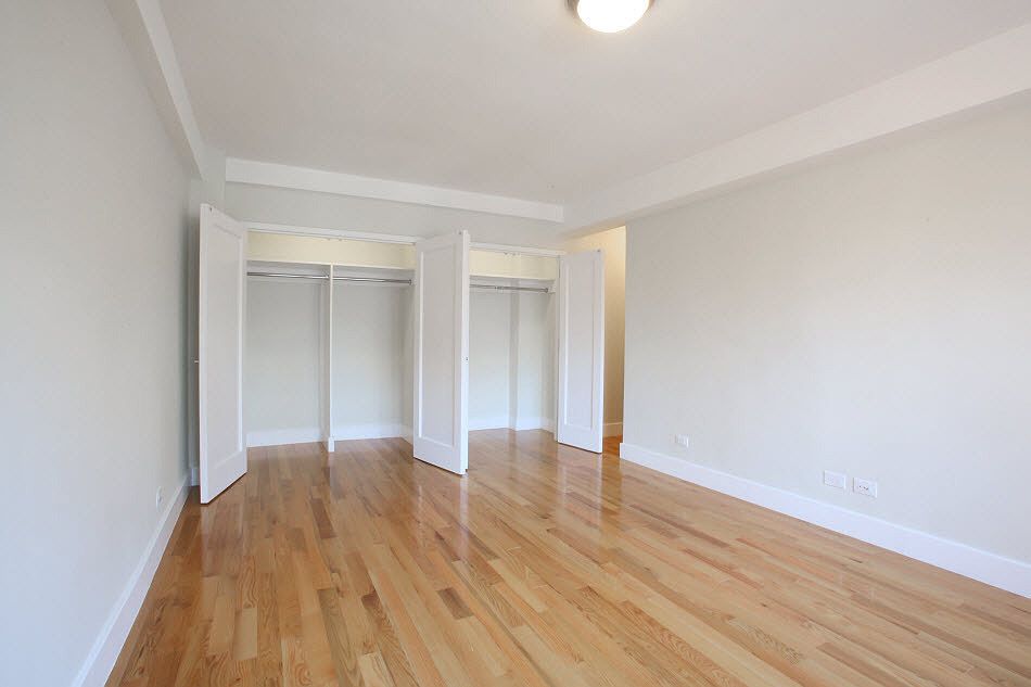 2nd image of 31 Park Ave APT 16C