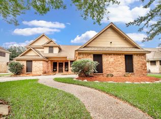 14715 Summerway Ln, Houston, TX 77014