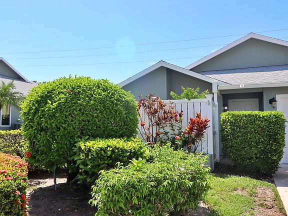 3rd image of 6676 SE Yorktown Dr