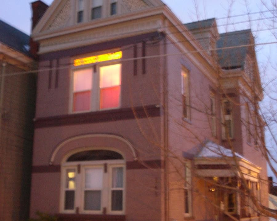 2nd image of 141 Lyon St