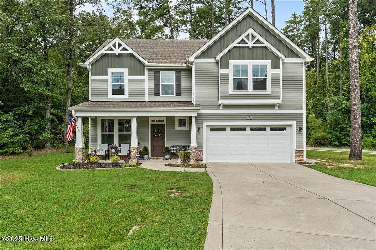 4 bed, 2.5 bath, 2239 sqft, $2,500 — Photo 1