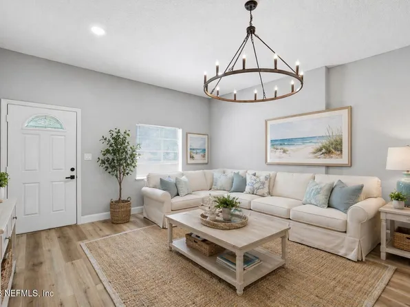 6144 FORDHAM Circle W, Jacksonville, FL 32217