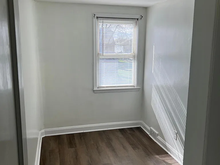6815 Duluth Ave — Photo 7