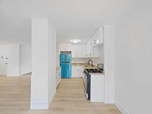 2550 Olinville Avenue image 13 of 28