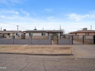 5316 Saxon Dr, El Paso, TX 79924