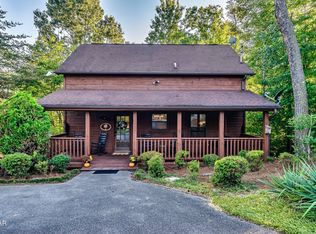 2306 Wooddale Way, Pigeon Forge, TN 37876