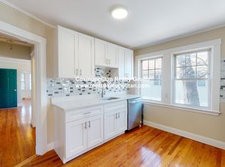 105 1st St APT 2, Medford, MA 02155