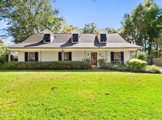 2517 Brighton Cir, Biloxi, MS 39531