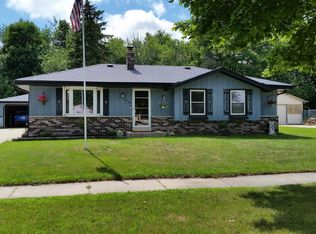 7575 S Manitowoc Ave, Oak Creek, WI 53154
