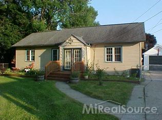 16604 Frazho Rd, Roseville, MI 48066