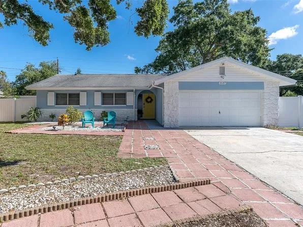 2137 17th Ter SW, Largo, FL 33774