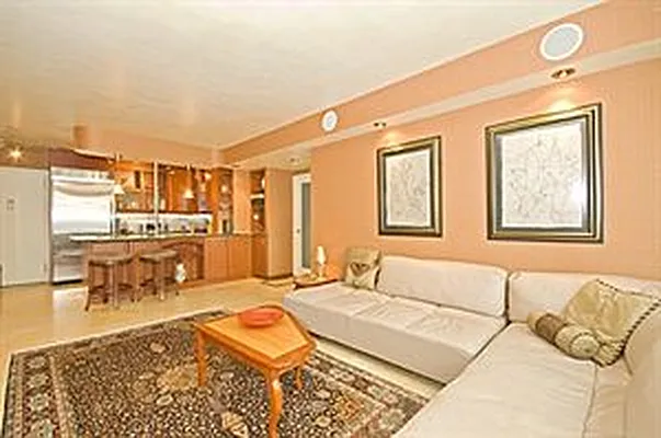 Sold by Douglas Elliman | media 20