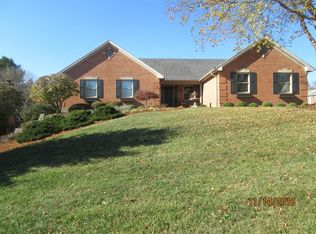 867 Sundance Dr, Cincinnati, OH 45233