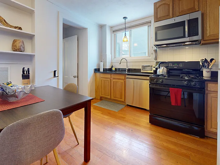 282 Washington St #2 — Photo 11