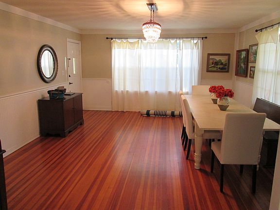 Lovely hardwood floors in this home. Neutral paint colors.