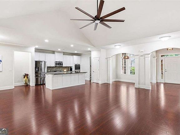 2nd image of 6680 Bransford Dr