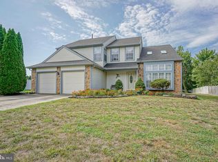 4 Saddlebrook Dr, Sewell, NJ 08080