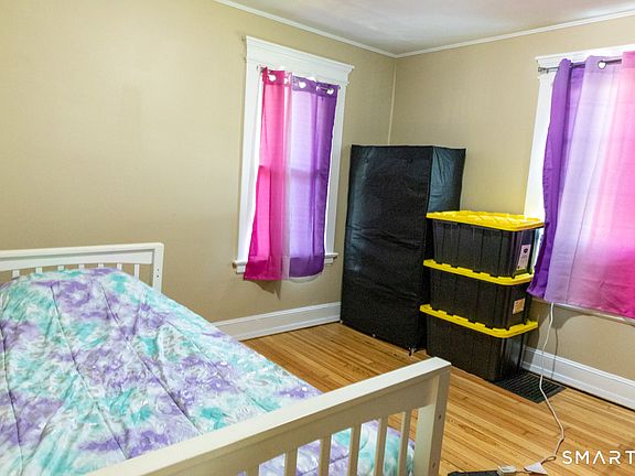 5th image of 51 Pear Street