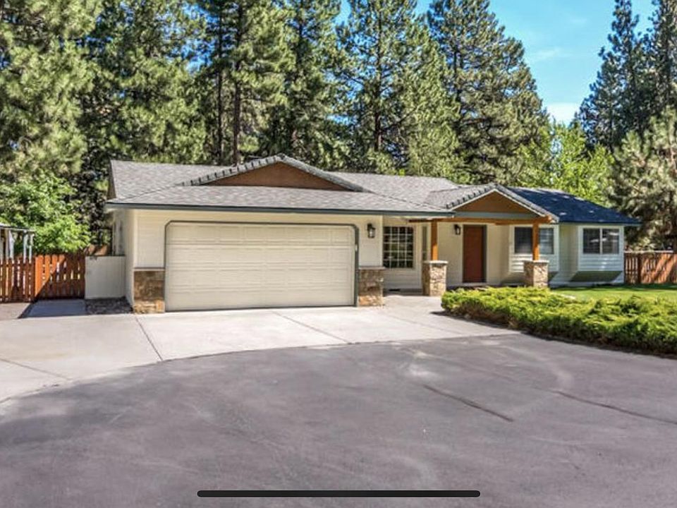 large circle drive and front lawn