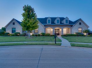 2209 Lyons Ct, Midlothian, TX 76065