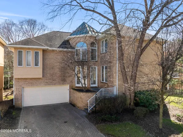 173 Palm Desert Court, Holmdel, NJ 07733