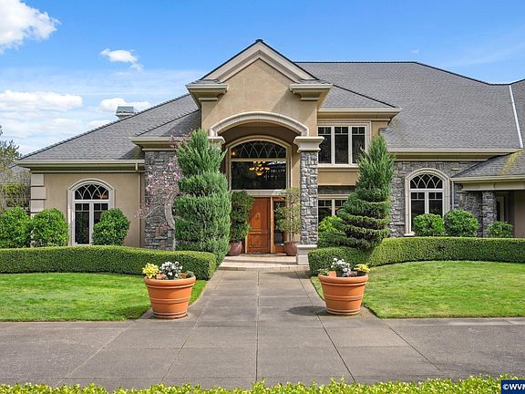 3rd image of 1450 N Albany Rd NW