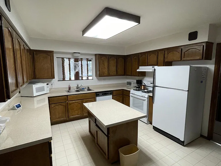 5108 E Seminole Dr — Photo 8