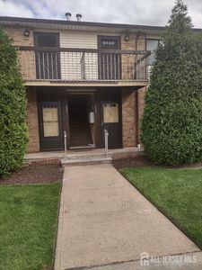 645 Cricket Ln, Woodbridge, NJ, 07095
