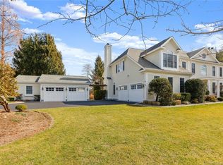 17 Orchard Hill Rd, Norwalk, CT 06851