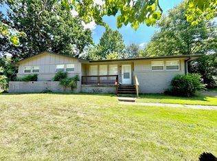 3902 Lakeview Dr NW, Huntsville, AL 35810