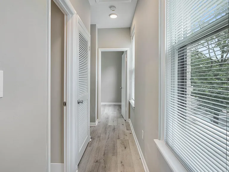 501 9th St NE #501 — Photo 12