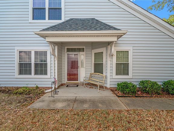 2nd image of 102 Alice Ct