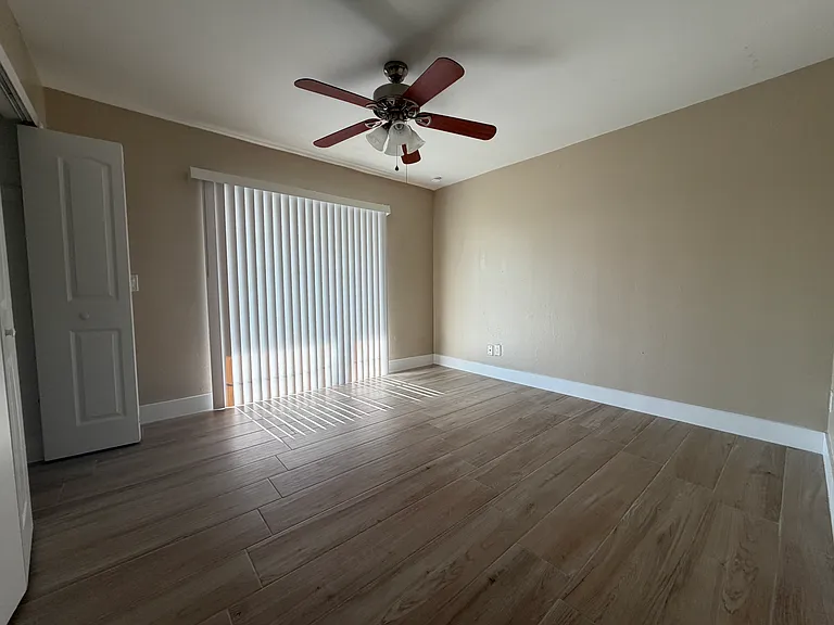 4327 SW 7th Pl #4327 — Photo 15