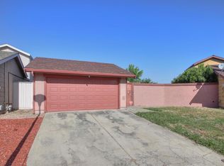 10 Meadowstone Ct, Sacramento, CA