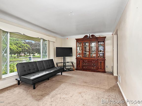 2nd image of 4248 Curwood Ave SE