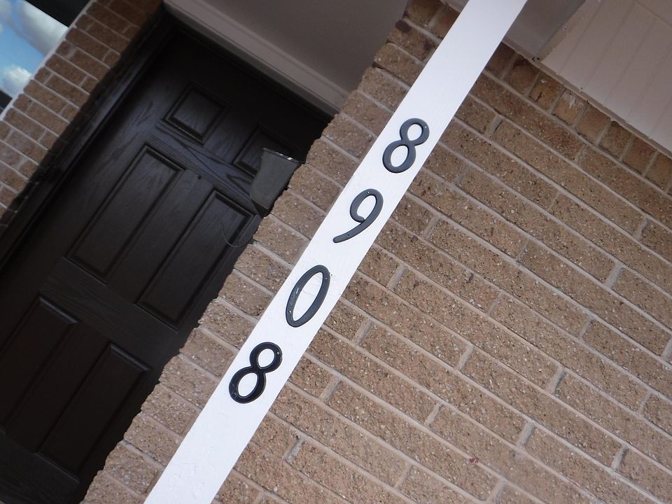 2nd image of 8908 Crosson Cir