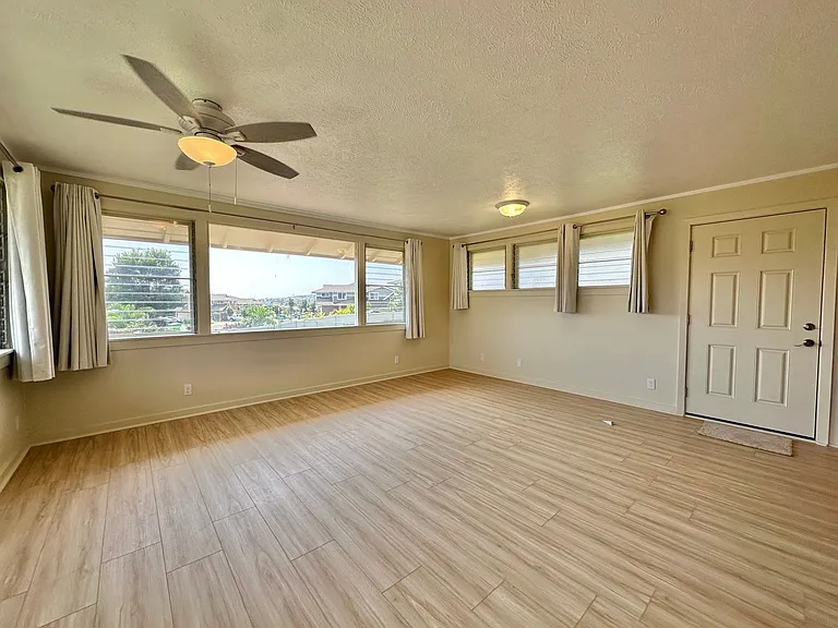 2533 Main St — Photo 6