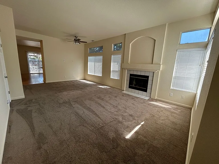7025 Sandy Souza Way — Photo 2