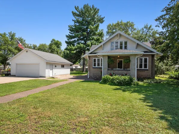 10719 Stinson Ave, Chisago City, MN 55013
