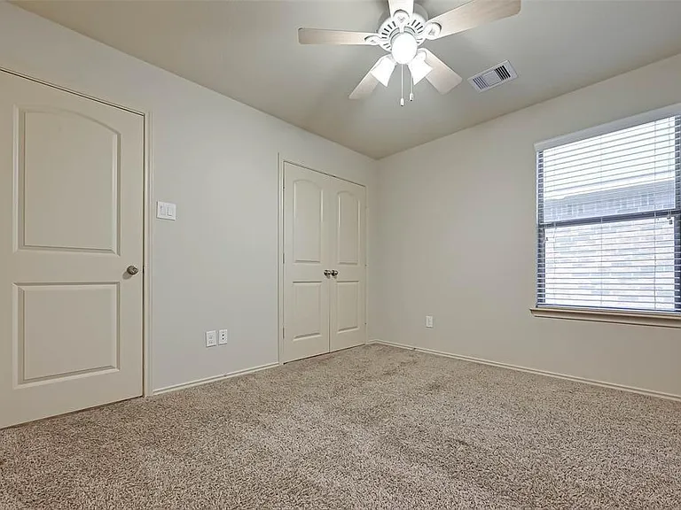 1415 Rodeo Cattle Ln — Photo 18