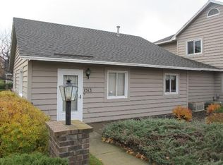 1513 Creek Meadow Dr NW, Coon Rapids, MN 55433