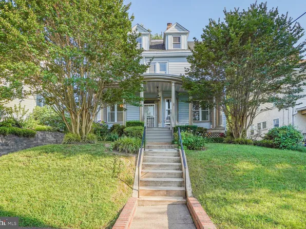 1033 Newton St NE, Washington, DC 20017