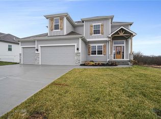 3204 SW Saddlebred Ter, Lees Summit, MO 64082