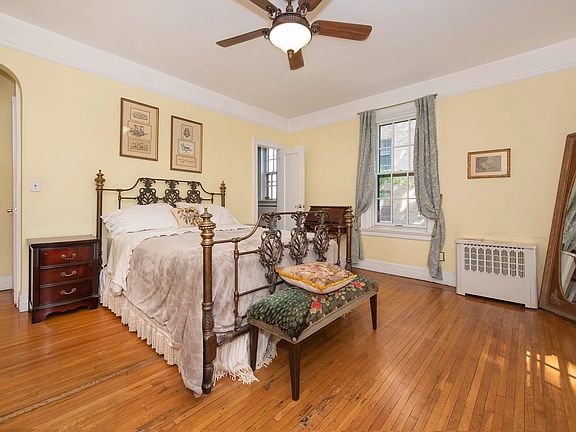 5th image of 33-51 80th St APT 21