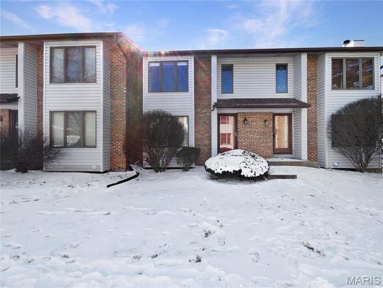 63 Tori Ann Ct #B, Saint Peters, MO 63376